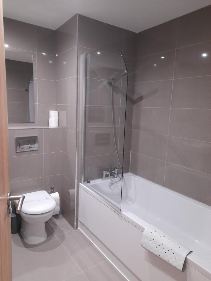 Apartments Heathrow - Hounslow Cranford المظهر الخارجي الصورة